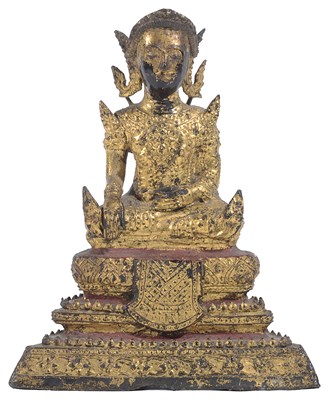 Lot 105 - A SMALL LACQUERED AND GILT BRONZE FIGURE OF BUDDHA