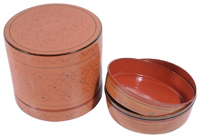 Lot 113 - A BETEL BOX