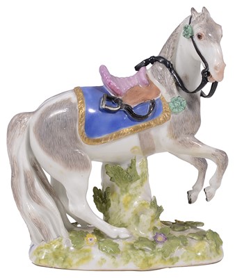 Lot 286 - A MEISSEN MODEL OF A HORSE