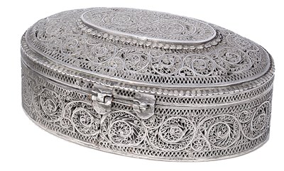 Lot 345 - A SILVER FILIGREE BOX