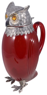 Lot 350 - A SPANISH SILVER-MOUNTED GLASS 'OWL' CLARET JUG