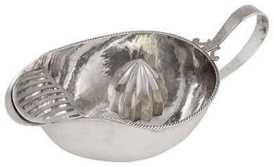 Lot 370 - AN ITALIAN LEMON SQUEEZER BOAT