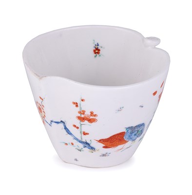 Lot 28 - A CHELSEA PEACH SHAPED CREAM JUG