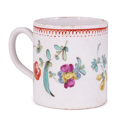 Lot 35 - A BOW CYLINDRICAL COFFEE CUP