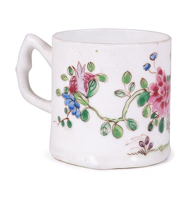 Lot 36 - A BOW CYLINDRICAL COFFEE CUP