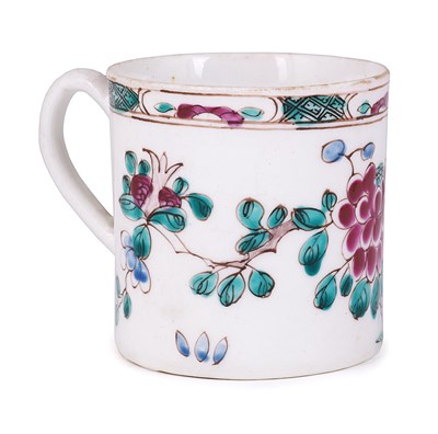 Lot 37 - A BOW CYLINDRICAL COFFEE CUP