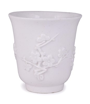 Lot 48 - A CHELSEA WHITE BEAKER