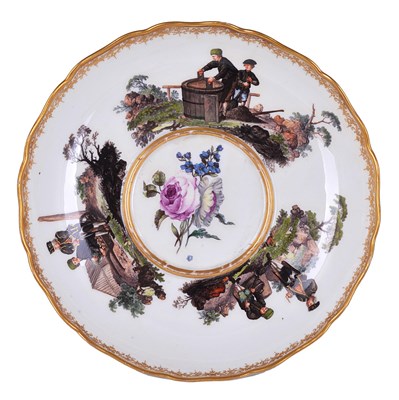 Lot 66 - A MEISSEN CIRCULAR TUREEN STAND