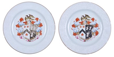 Lot 126 - A PAIR OF CHINESE ARMORIAL PLATES