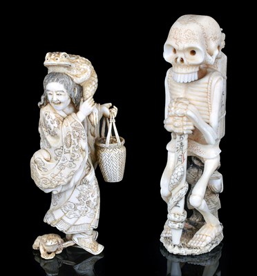 Lot 161 - A JAPANESE IVORY OKIMONO OF GAMA SENNIN
