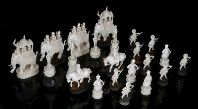 Lot 194 - AN INDIAN IVORY 'JOHN COMPANY' PART CHESS SET