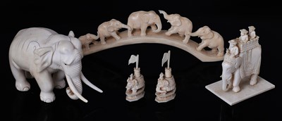Lot 197 - AN INDIAN IVORY CHESS PIECE