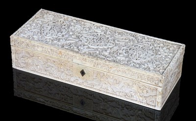 Lot 205 - A CHINESE IVORY CIGARETTE BOX