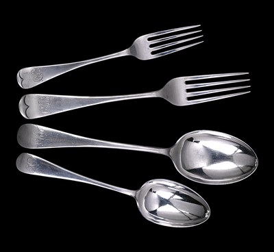 Lot 268 - A SET OF TABLE SILVER