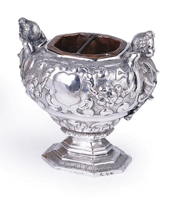 Lot 286 - AN ITALIAN SILVER ALTAR VASE