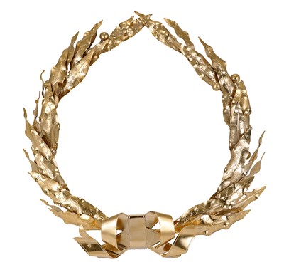 Lot 289 - AN AUSTRIAN SILVER-GILT LAUREL WREATH