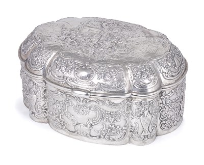 Lot 292 - A GERMAN SILVER CASKET