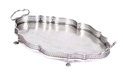 Lot 295 - A GALLERY TRAY