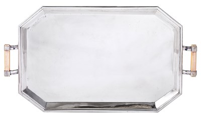 Lot 309 - A GEORGE V SILVER TRAY
