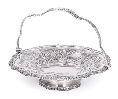 Lot 366 - A GEORGE IV SILVER BASKET