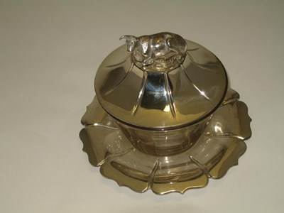 Lot 390 - A VICTORIAN SILVER BUTTER DISH STAND AND COVER