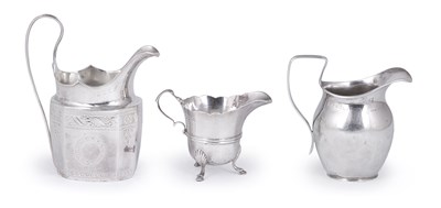 Lot 399 - AN IRISH GEORGE III SILVER MILK JUG