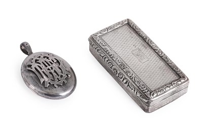 Lot 429 - A GEORGE IV SILVER SNUFF BOX
