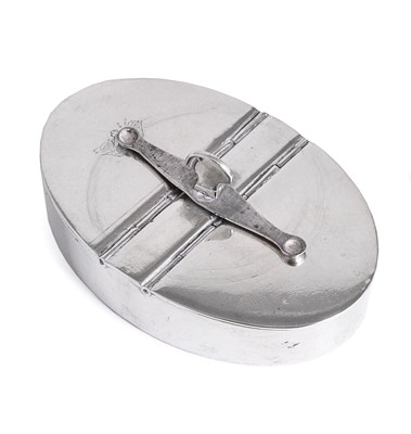 Lot 437 - A RUSSIAN SILVER SNUFF BOX