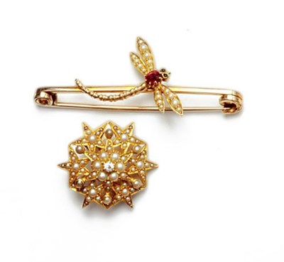 Lot 458 - SEED PEARL AND DIAMOND BROOCH/PENDANT
