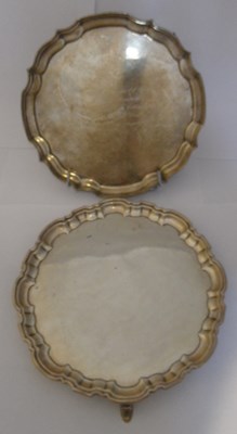 Lot 235 - A GEORGE V SILVER SALVER
