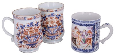Lot 8 - A PAIR OF CHINESE IMARI PORCELAIN MUGS