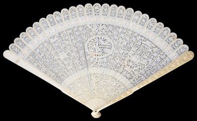 Lot 34 - ~A CHINESE IVORY BRISE FAN