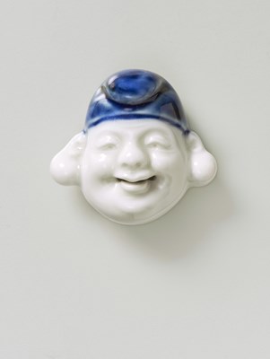 Lot 182 - A JAPANESE MASK NETSUKE OF EBISU