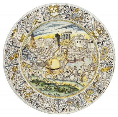 Lot 465 - â€ A CASTELLI MAIOLICA CHARGER