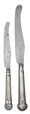 Lot 548 - A SET OF SIX TABLE KNIVES AND SIX DESSERT KNIVES