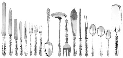 Lot 550 - A SET OF GEORGE V TABLE SILVER