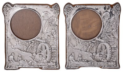 Lot 586 - A PAIR OF EDWARDIAN SILVER PHOTOGRAPH FRAMES