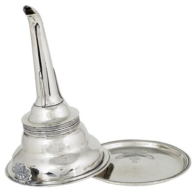 Lot 619 - A SCOTTISH GEORGE IV SILVER WINE FUNNEL