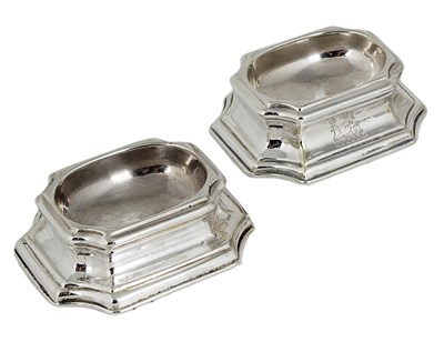Lot 632 - A PAIR OF GEORGE II SILVER TRENCHER SALT CELLARS