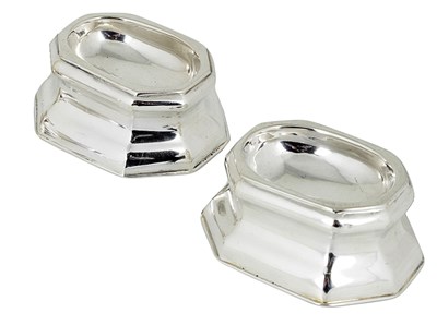 Lot 634 - A PAIR OF GEORGE II SILVER TRENCHER SALT CELLARS