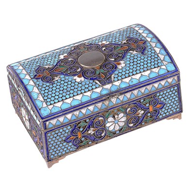 Lot 658 - A RUSSIAN SILVER-GILT AND CLOISONNE ENAMEL SMALL CASKET