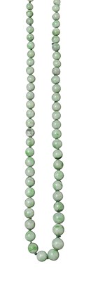 Lot 739 - JADE NECKLACE