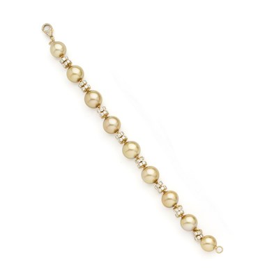 Lot 278 - CULTURED PEARL AND DIAMOND BRACELET