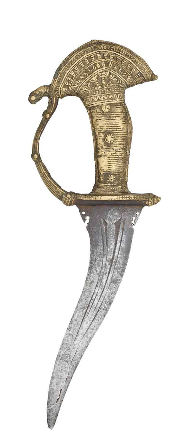 Lot 538 - A SOUTH INDIAN DAGGER (KHANJARLI), 18TH/19TH CENTURY, POSSIBLY KERALA
