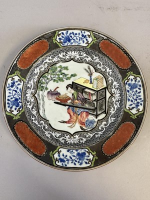 Lot 68 - A PAIR OF CHINESE EXPORT SILVERED PLATES, QING DYNASTY, YONGZHENG PERIOD (1723-35)