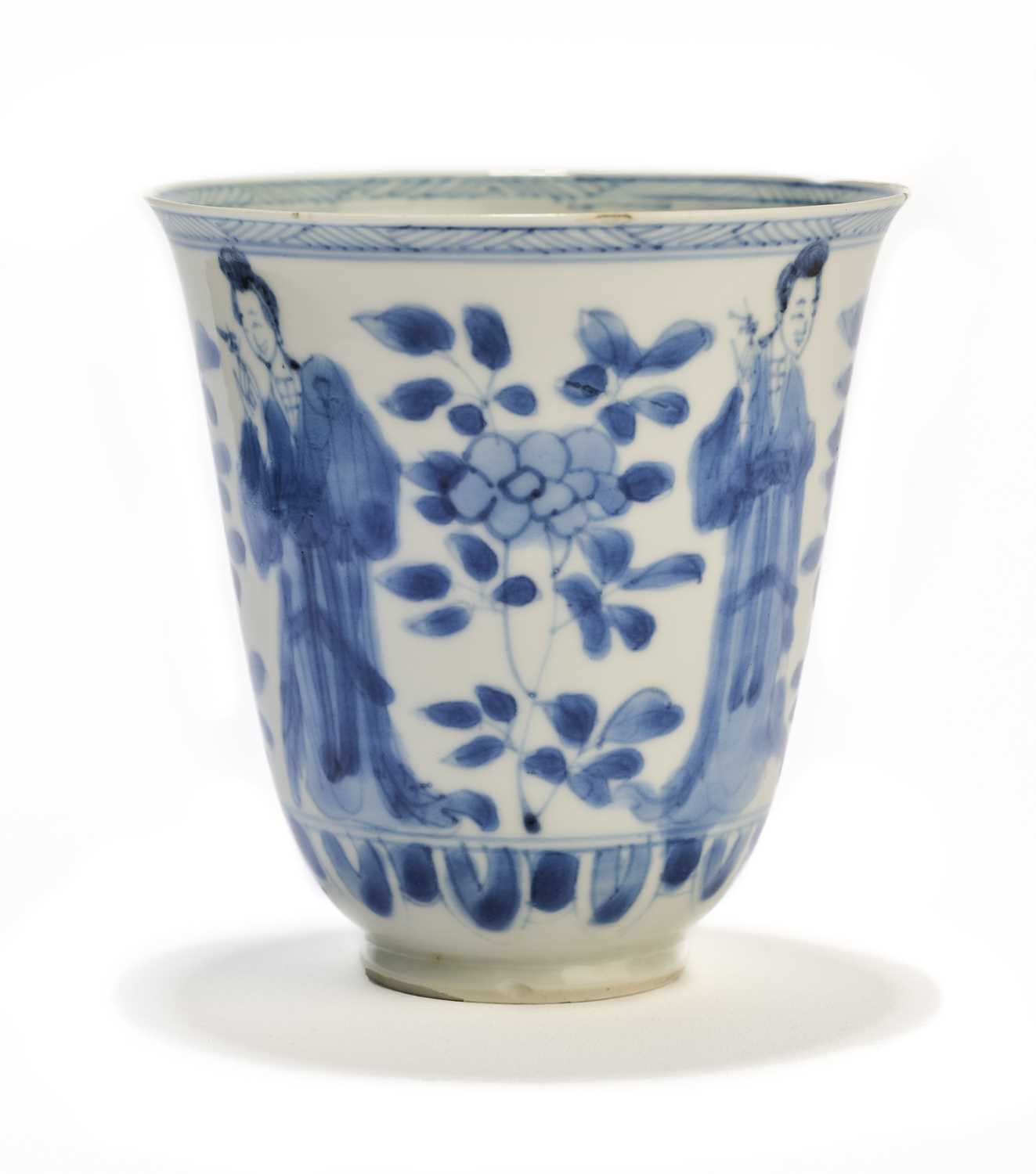 Lot 50 - A CHINESE BLUE AND WHITE 'LONG ELIZA' BEAKER, QING DYNASTY, KANGXI PERIOD (1662-1722)