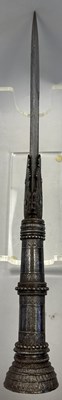 Lot 542 - A RARE SOUTH INDIAN SPEAR HEAD (SANG), 17TH CENTURY, PROBABLY MYSORE
