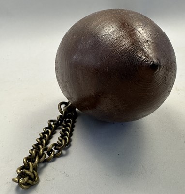 Lot 546 - A SOUTH INDIAN FLASK, POSSIBLY MALABAR 19TH CENTURY AND AN INDIAN POWDER FLASK, 19TH/20TH CENTURY