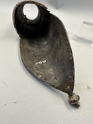 Lot 551 - A SOUTH INDIAN ARM DEFENCE (DASTANA), 18TH CENTURY, POSSIBLY ARCOT, TAMIL NADU