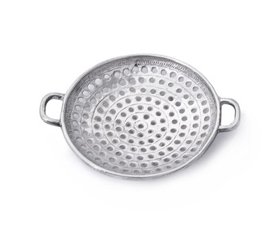 Lot 101 - A DUTCH SILVER MINIATURE COLANDER, UNMARKED, 18TH CENTURY